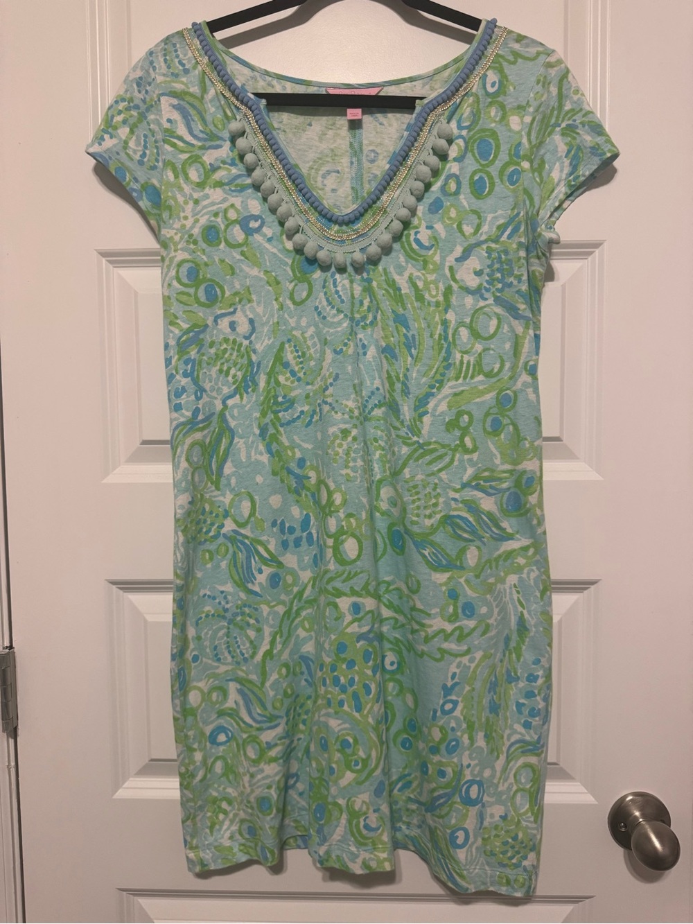 Lilly Pulitzer Harper Pom Pom dress in Any Fins Possible. Size Medium - Picture 2 of 5